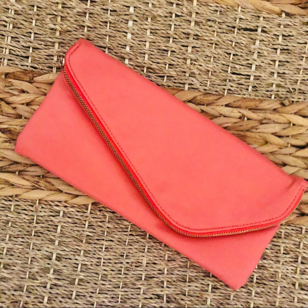 🚨SOLD🚨Summer Clutch